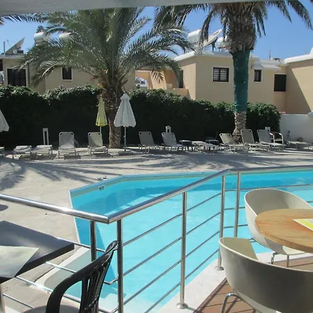 Aparthotel Andries 3*