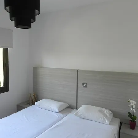 Апарт-готель Andries Пафос